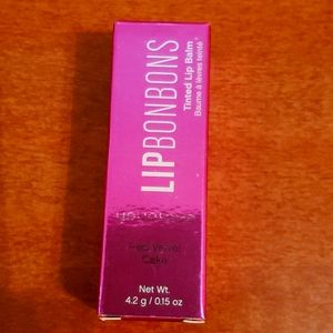 Younique lip bon bon